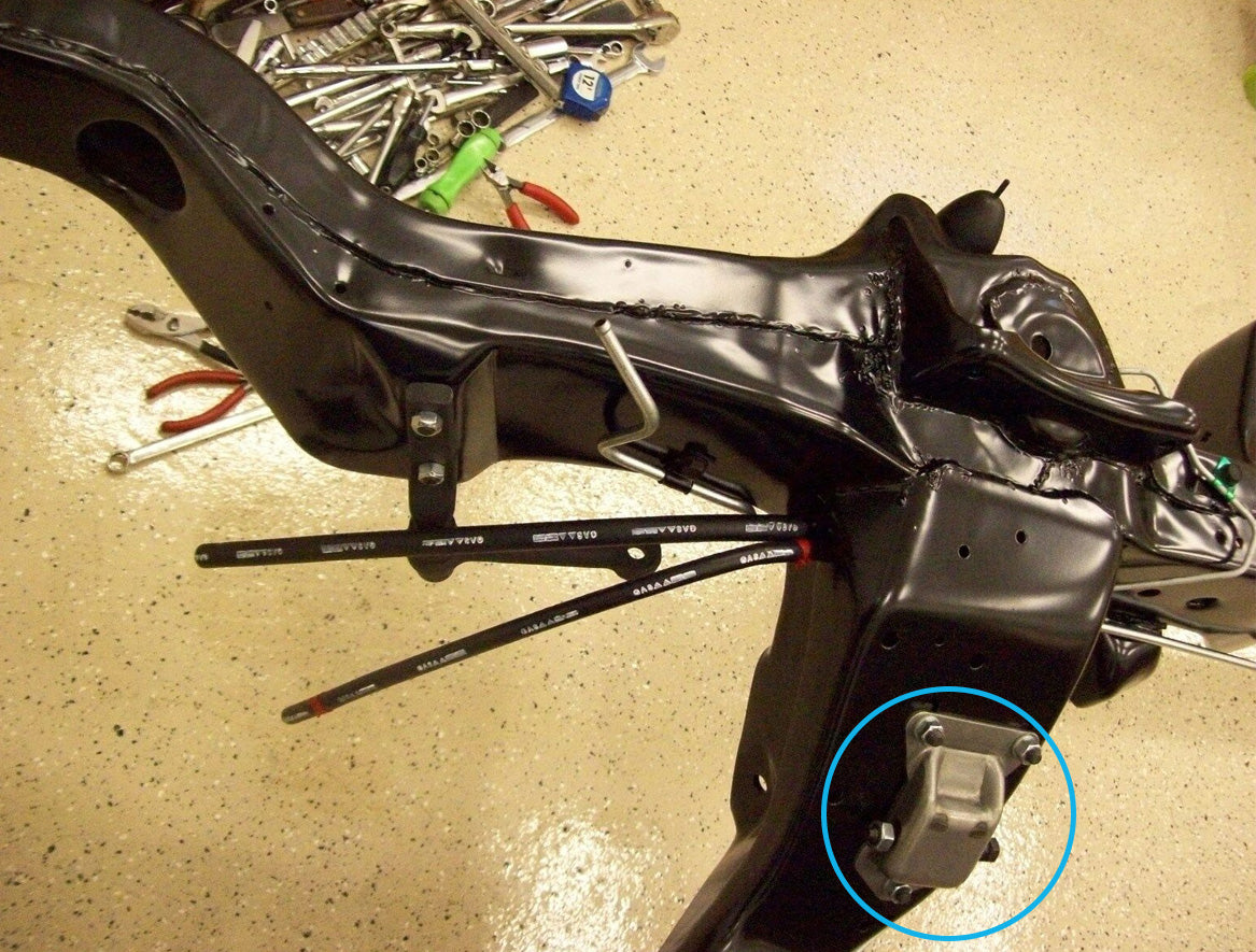 1968-69 400cid 1969-72 455cid Cutlass Frame Motor Mount Brackets 2pc