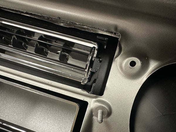 1970-72 Pontiac Lemans GTO Center Dash Vent Hardware With AC